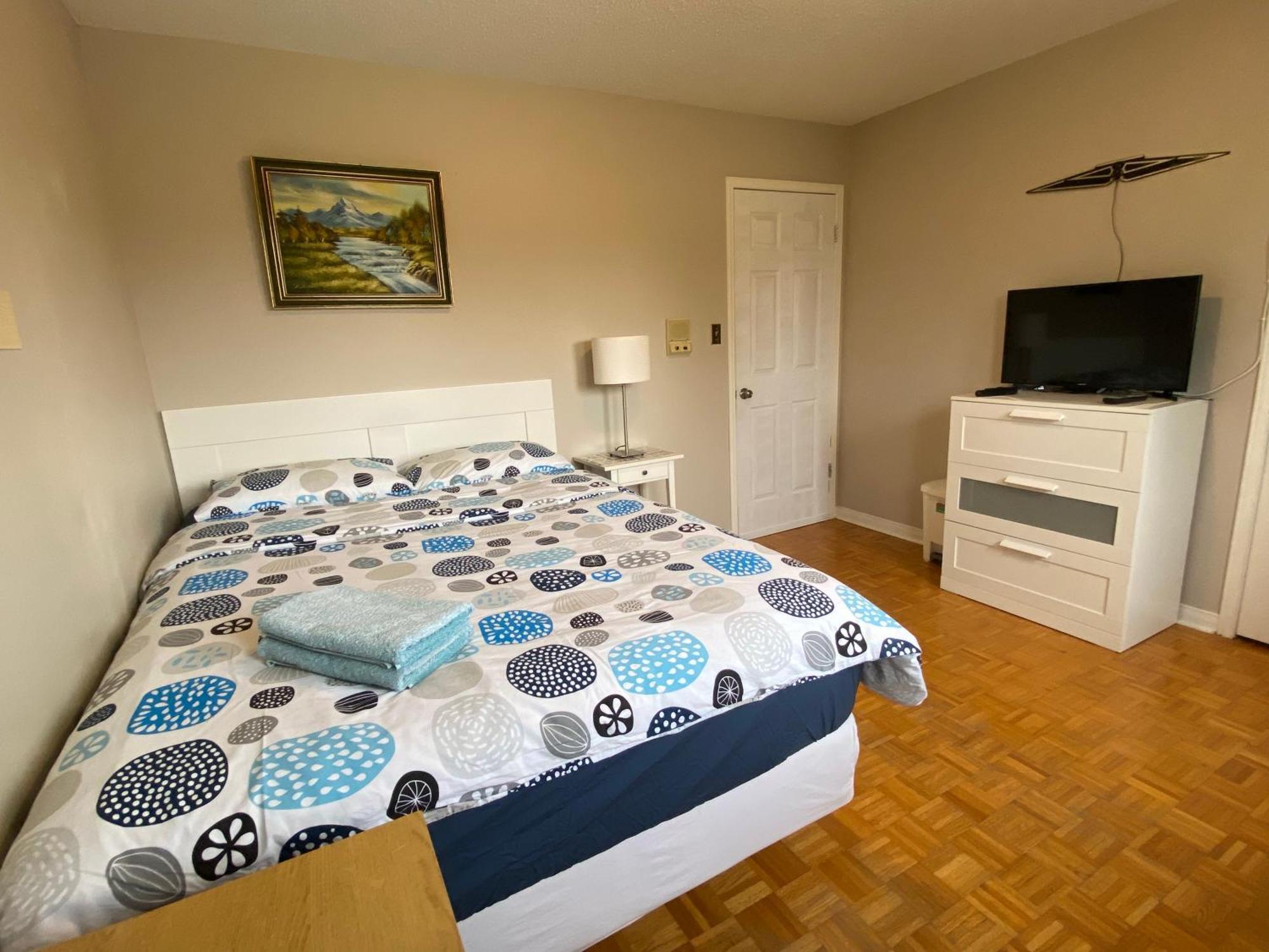 Comfort Rooms Near Toronto Airport ミシサガ 部屋 写真